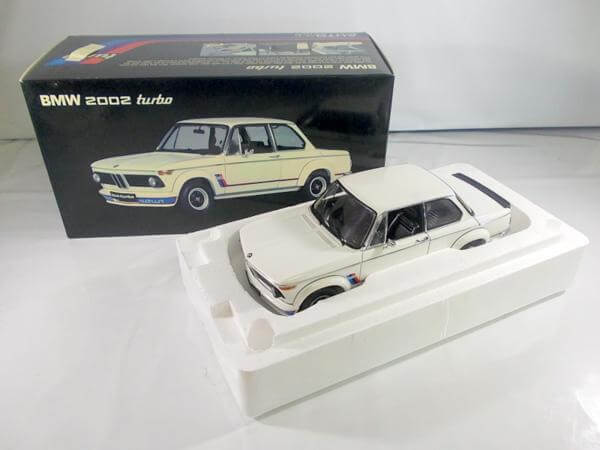 買取 オートアート 1/18 BMW 2002 ターボ 70501