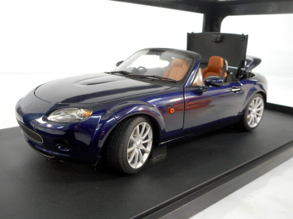 買取 オートアート　1/18【マツダ MX-5 ロードスター RETRACTABLE ROOF `2006 】#75976　