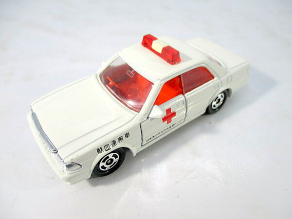 トミカ 1/63【トヨタ クラウン 献血運搬車】No.55