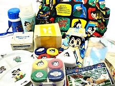 買取 鉄腕アトム　ノベルティ 他　NTT／三井海上 ランチBOX・マツヤデンキ タオル他