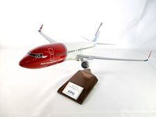 買取 パックミン 1/100 NORWEGIAN B737-800 WITH WINGLETS 060265(未開封) 飛行機模型