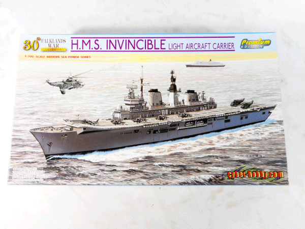 サイバーホビー 1/700 HMSインヴィンシブル