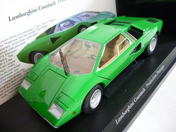 買取　京商　ミニカー 1/18【ランボルギーニカウンタック】#8325G