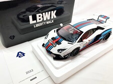 買取 オートアート　1/18　LB-WORKS ランボルギーニ アヴェンタドール LIMITED EDITION(マルティニ・リバリー)