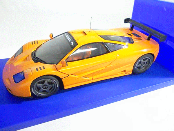 UTモデル 1/18 マクラーレン F1 GTR ルマン ロードカー