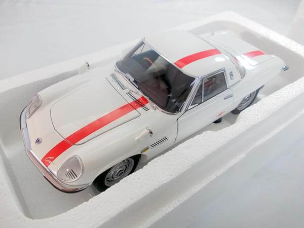 買取 オートアート 1/18 NERV官用車(作戦部1課管轄) 240210
