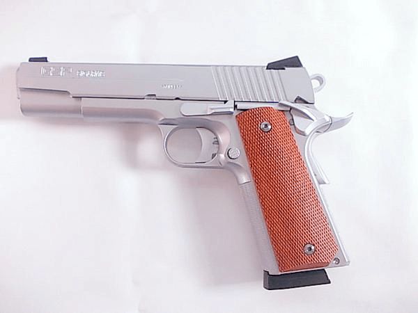 ウエスタンアームズ SIGARMS GSR レボリューション シルバー