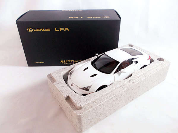買取 オートアート 1/18 レクサス LFA