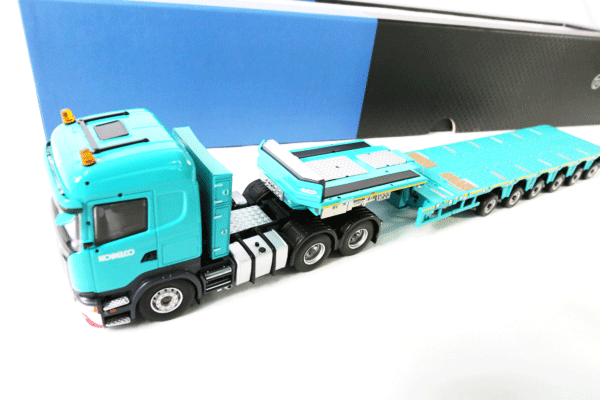 NZG製  DEMAG AC 35　マムートカラー