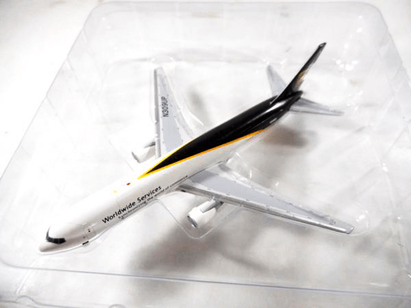 BiG BiRD 1/500 ups B767-300