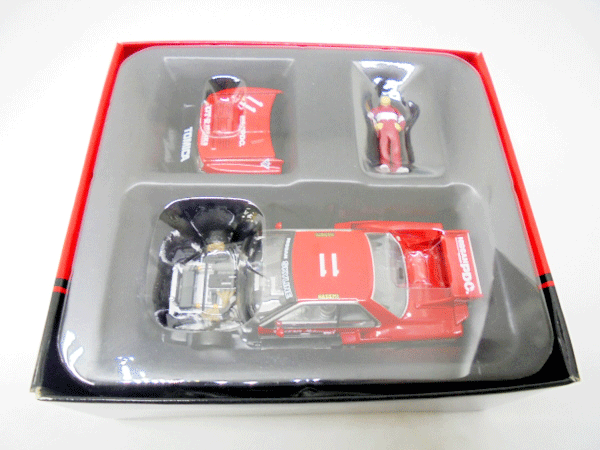 買取　トミカリミテッドヴィンテージNEO 1/64 スカイライン スーパーシルエット 1983年前期型