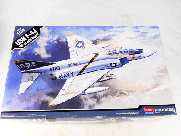 アカデミー 1/48 USN F-4J VF-84　ジョリーロジャース