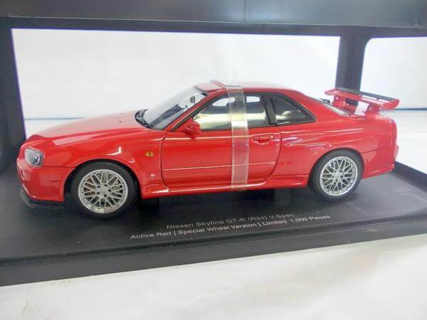 買取 オートアート 1/18 スカイラインR34 GTR 1999 RED 77309