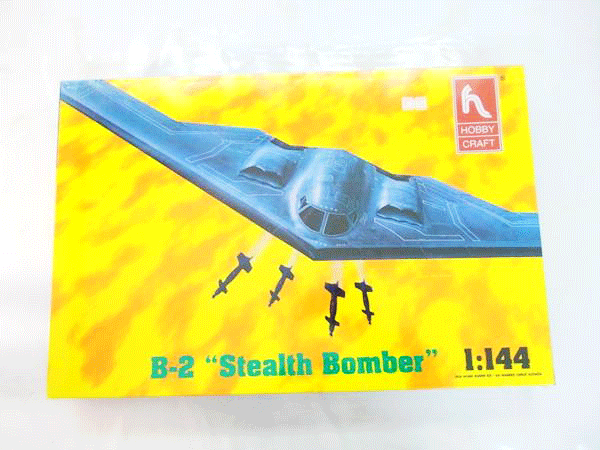 ホビークラフト 1/144 B-2 ステルス ボンバー