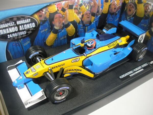 買取　ホットウィール1/18 ルノーF1 #8 HUNGARY24/8/03 アロンソ C7351