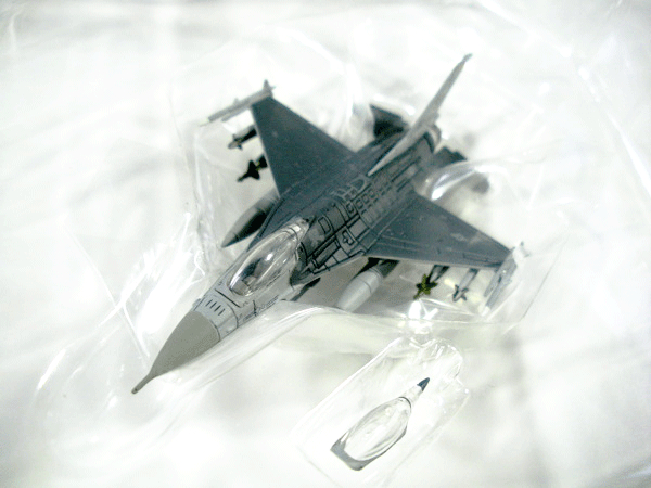 ヘルパ 1/200 USAFEF-16C ファイティングファルコン