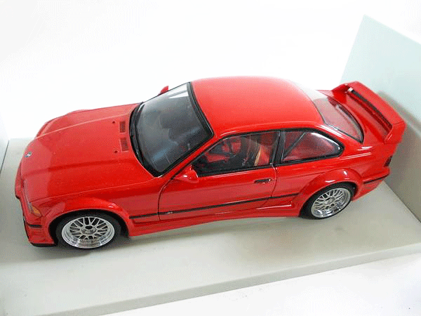 UTモデル 1/18 BMW E36 M3 GTR