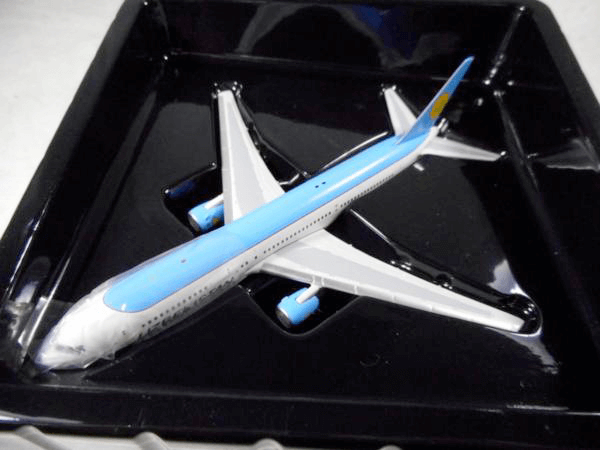 1/400 ウズベキスタン B767-300