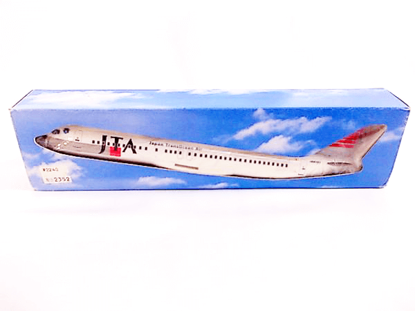 クロスウイング 1/130 JAT ボーイング737-400 JA8523