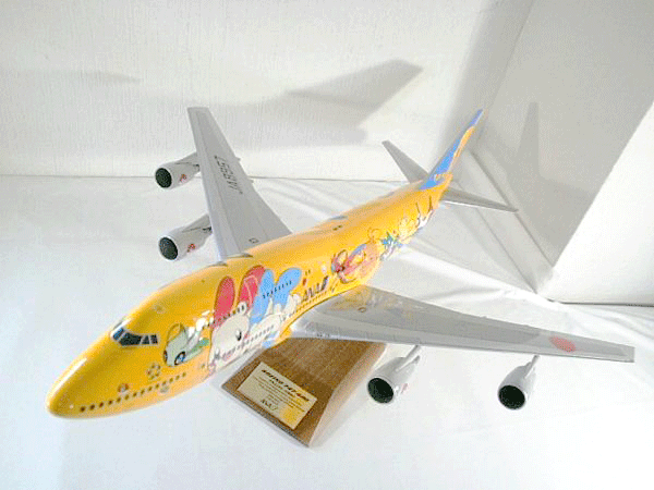 パックミン 1/100 ANA B747-400D ポケモンジェット JA8957