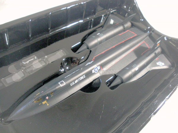 ドラゴン 1/144 SR-71A ブラックバード
