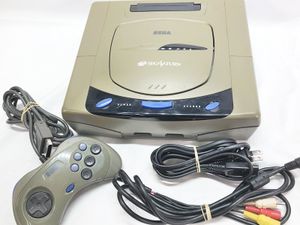 セガサターン 買取 SEGA セガサターン HST-3200 箱/取説等なし・変色あり 通電チェック済 レトロゲーム 同梱OK 1円スタート★S