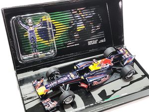 PMA 1/18 レッドブルレーシング ルノーRB6 S.ベッテル ブラジルGP優勝 2010買取