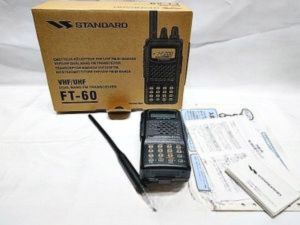 YAESU スタンダード FT-60 トランシーバー