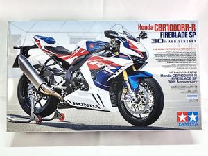 タミヤ 1/12 ホンダCBR1000RR-R ファイヤーブレードSP 30thアニバーサリー 14141買取