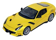 1/18 フェラーリ F12 TDF イエローメタリック