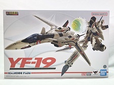 買取価格 バンダイ DX超合金 マクロスプラス YF-19 イサム・ダイソン機(未開封) 超合金