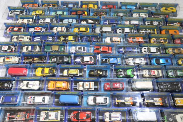 【実家の片付け】親の大量のコレクションを賢く手放す方法・処分手順