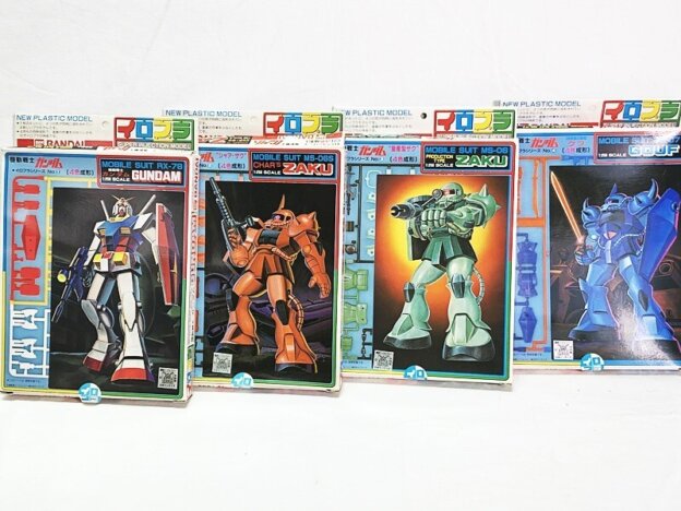 イロプラ　1/250　ガンダム・シャアザク・量産型ザク・グフ　4点セット 買取