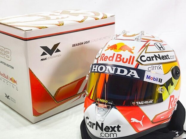 1/2 フェルスタッペン 2021 ヘルメット買取